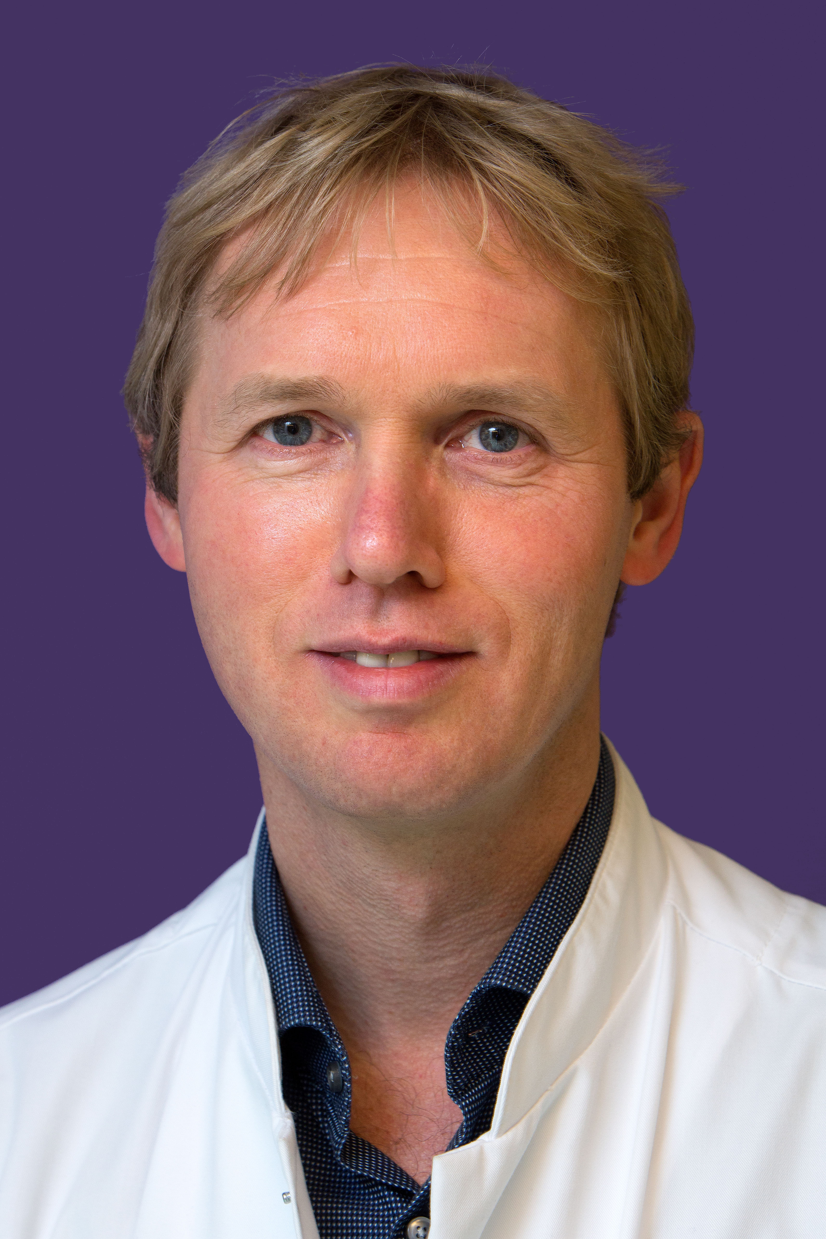 Dhr. E.S. Schut Dhr. E.S. Schut